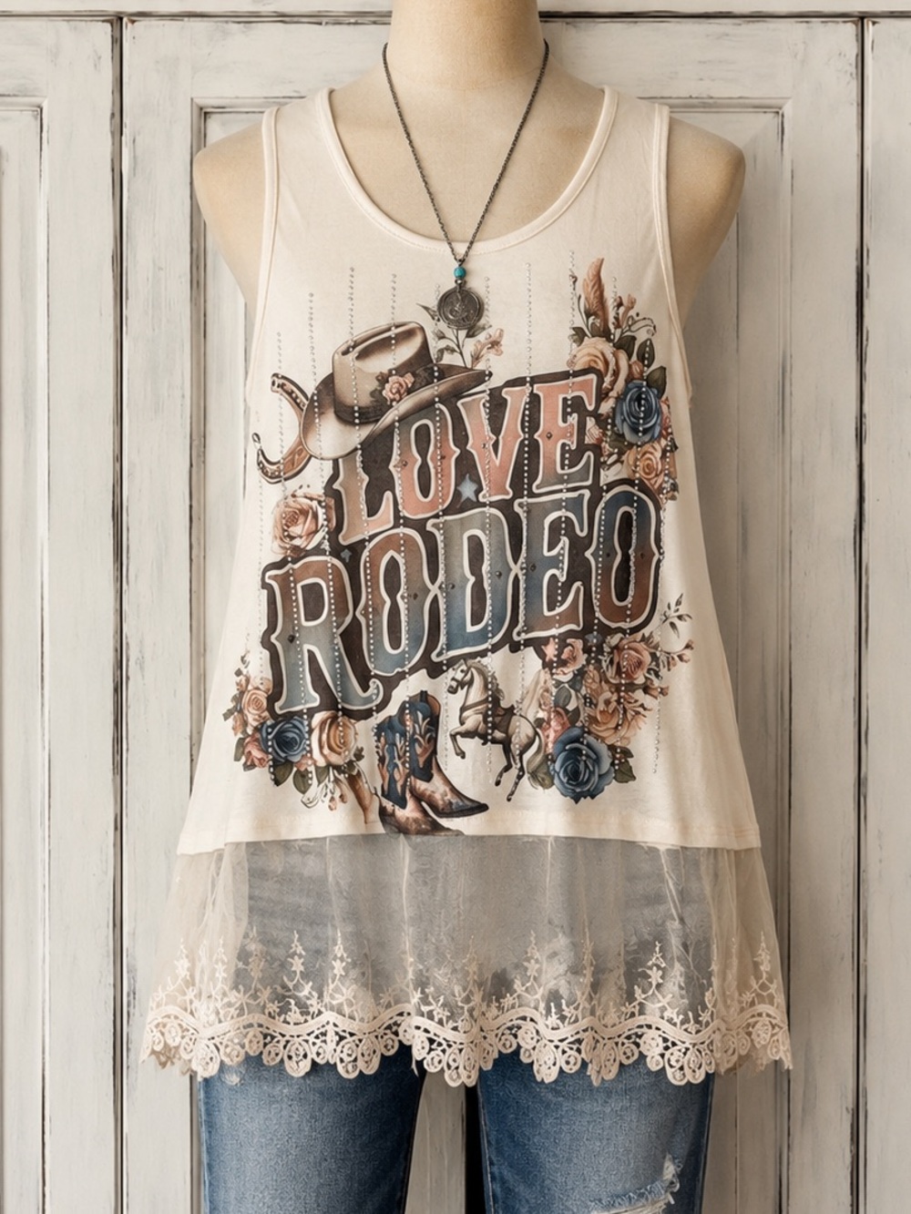 🟠NWT ORIGAMI Tank w/Lace and Rhinestone Detail “Love Rodeo” - Cream SMALL